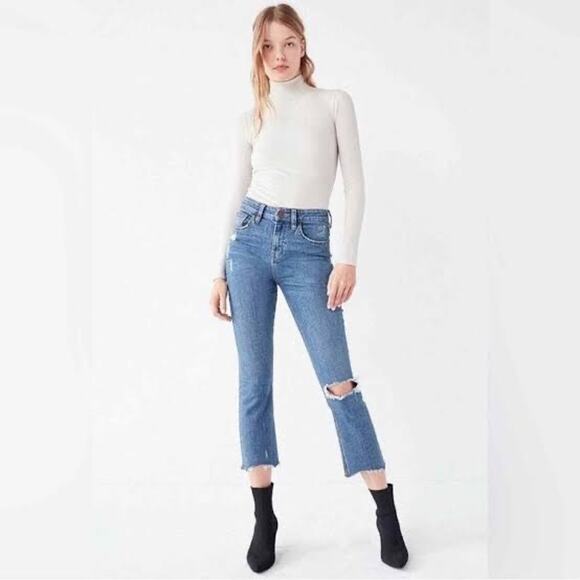 BDG Denim - BDG URBAN OUTFITTERS | Kick Flare High Rise Cropped Jeans | 27